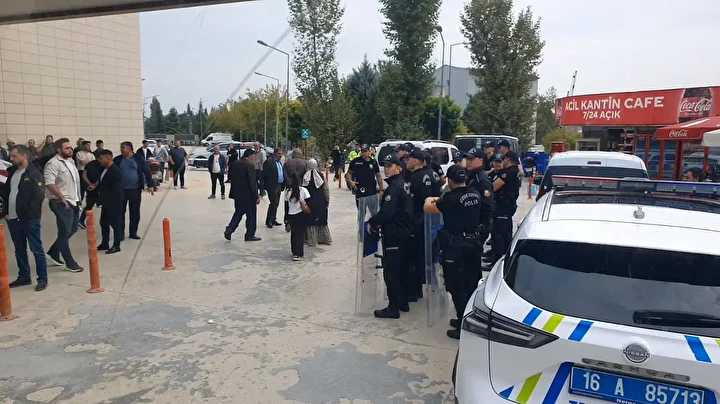 Bursa’da iki küme ortasında silahlı çatışma: Bir meyyit, 2 yaralı 1 bursada iki kume ortasinda silahli catisma bir meyyit 2 yarali 0