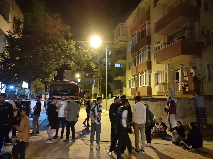 bursada meskende cikan yanginda 1i bebek 3 kisi hayatini kaybetti 3 3MkJJVWD