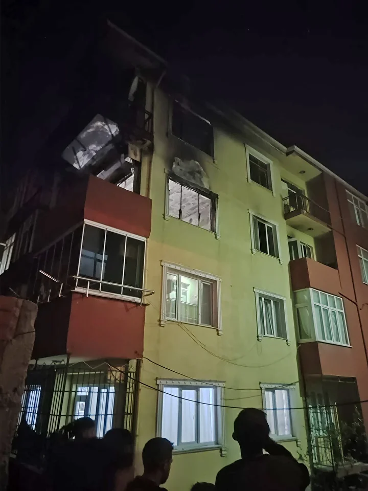 bursada meskende cikan yanginda 1i bebek 3 kisi hayatini kaybetti 5