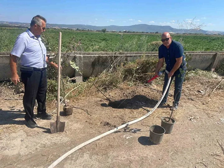 Bursalı öğretmen orman yangınlarında kaybedilen her ağaç yerine 10 fidan dikiyor 1 bursali ogretmen orman yanginlarinda kaybedilen her agac yerine 10 fidan dikiyor 0 G8rYny1C