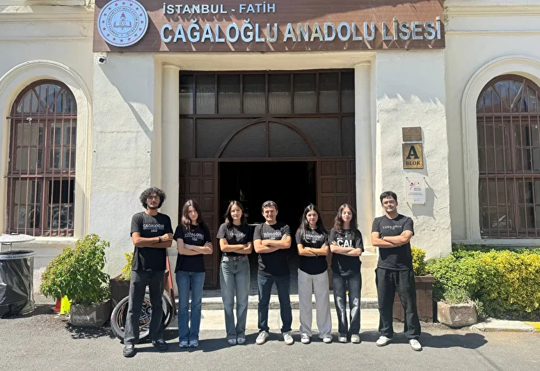 Cağaloğlu Anadolu Lisesi öğrencilerinden CERN'de tarihi muvaffakiyet 1 cagaloglu anadolu lisesi ogrencilerinden cernde tarihi muvaffakiyet 0 P6cTlqMU