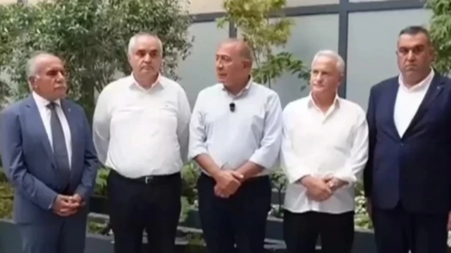 CHP İstanbul Vilayet Başkanlığı idaresindeki iki isim misyondan çekildi: Yerlerine atama yapılacak chp istanbul vilayet baskanligi idaresindeki iki isim misyondan cekildi yerlerine atama yapilacak TMqFAqZG.webp