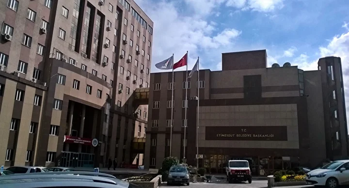 chpli etimesgut belediyesi atiklari israrla kaldirmayinca yangin cikti bakanlik 668 bin lira ceza kesti a8ztbiHp