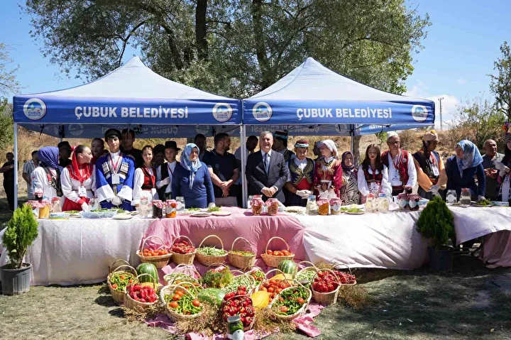 cubuk ilcesinin simgesi oldu bircok ulke birbiriyle yaristi rusya birinci oldu 1 KgnFduUj