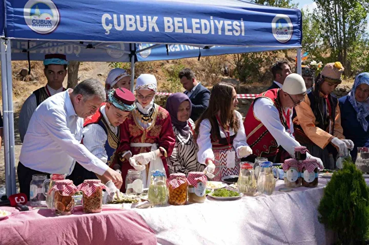 cubuk ilcesinin simgesi oldu bircok ulke birbiriyle yaristi rusya birinci oldu 3 dgbjAivp