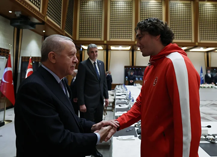 Cumhurbaşkanı Erdoğan A Ulusal Basketbol Grubu'nu kabul etti: Olağanüstü bir ivme yakaladık 6 cumhurbaskani erdogan a ulusal basketbol grubunu kabul etti olaganustu bir ivme yakaladik 5 1tT4F1P1