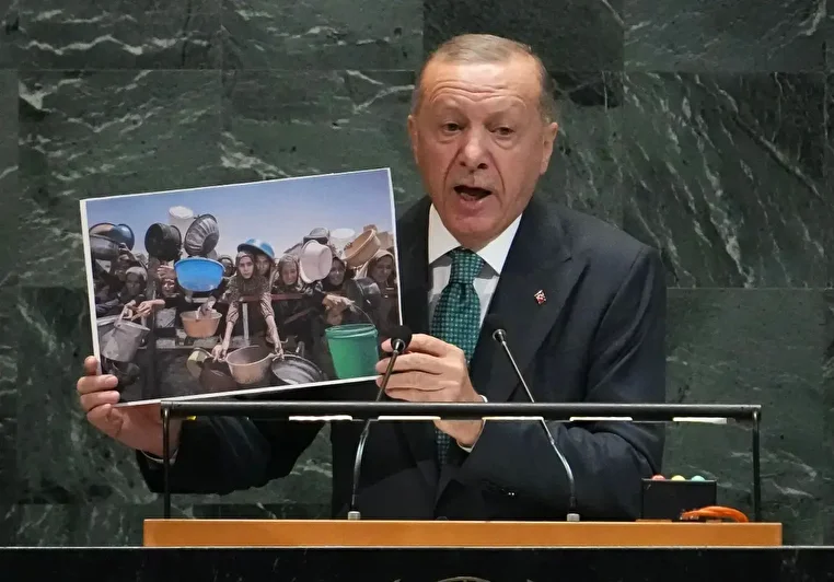 Cumhurbaşkanı Erdoğan BM Genel Şurası'nda İsrail soykırımını anlattı: Bu insanlığın taban noktası 6 cumhurbaskani erdogan bm genel surasinda israil soykirimini anlatti bu insanligin taban noktasi 5 jhDkDZKN
