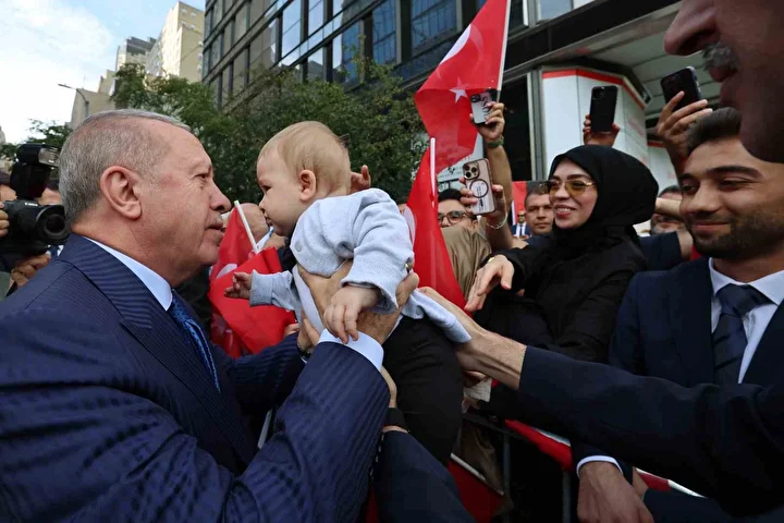cumhurbaskani erdogan new yorkta vatandaslarla bir ortaya geldi 0 sgyenPvQ