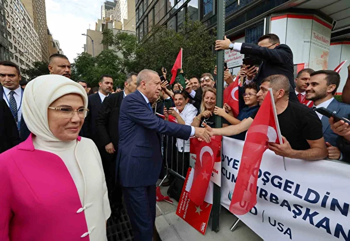 cumhurbaskani erdogan new yorkta vatandaslarla bir ortaya geldi 5