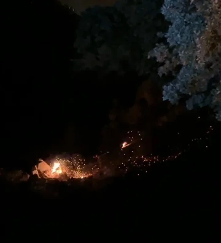 dagdan yuvarlanan alevli kutuk yanginin buyumesine neden oldu 3 dBHJ4vgy