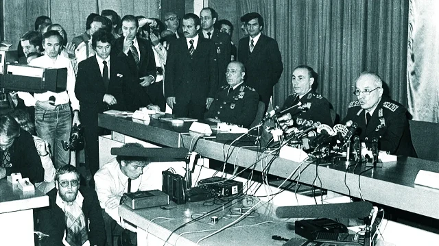 Demokrasinin kara lekesi: 12 Eylül demokrasinin kara lekesi 12 eylul xKSlvwQc.webp