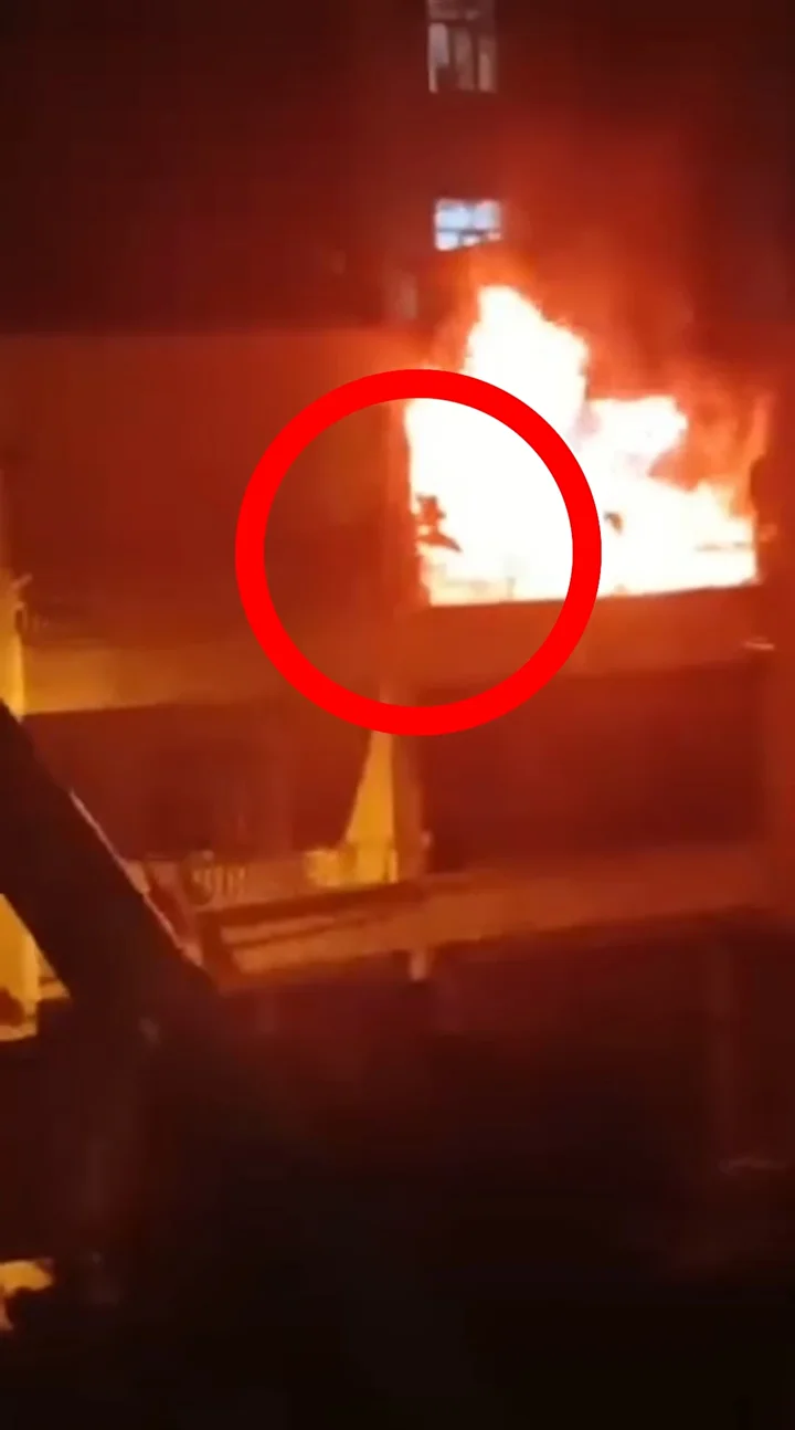 diyarbakirda konut yangini babanin cocugunu kurtarmaya calistigi anlar kameralara yansidi 5