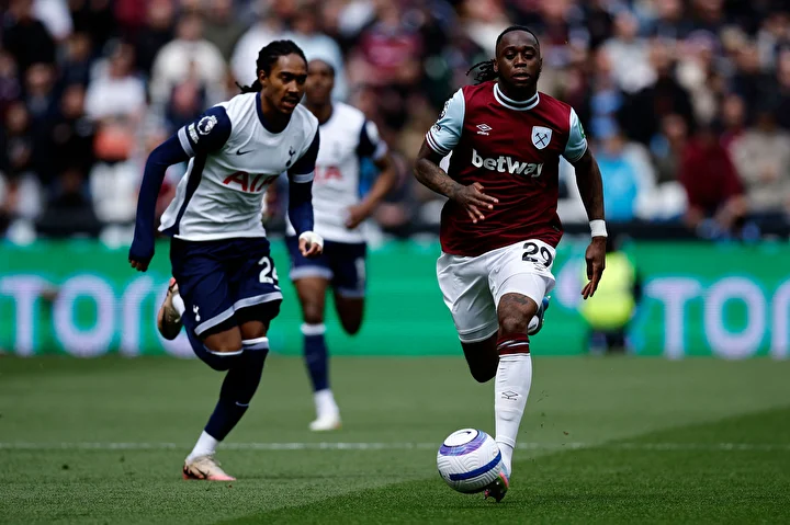 djed spence ingiltere ulusal ekibinin birinci musluman futbolcusu oldu 1