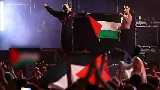 dunyaca unlu muzikci dua lipa israil destekcisi menajerini kovdu 0 lNkVqAsZ