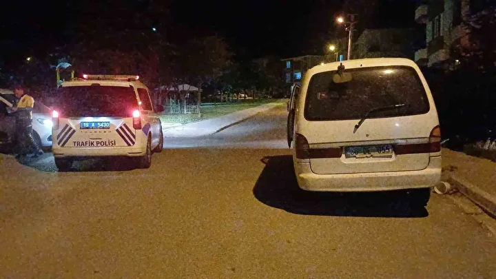 dur ihtarina uymadi aracla polis memuruna carpip kacti 2 ePDrVsIN