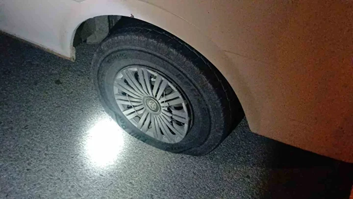 dur ihtarina uymadi aracla polis memuruna carpip kacti 5 2nev4QmQ