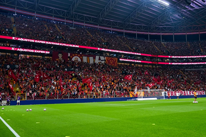 Eintracht Frankfurt cephesinden flaş Galatasaray önlemi! Hukuk ofisiyle anlaştılar 2 eintracht frankfurt cephesinden flas galatasaray onlemi hukuk ofisiyle anlastilar 1 4L9cfgWu