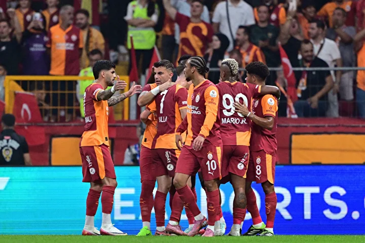 Eintracht Frankfurt cephesinden flaş Galatasaray önlemi! Hukuk ofisiyle anlaştılar 3 eintracht frankfurt cephesinden flas galatasaray onlemi hukuk ofisiyle anlastilar 2 4HNFzlhV