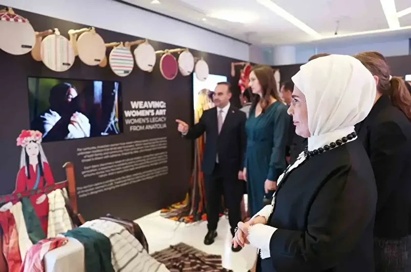 emine erdogan gabon cumhurbaskaninin esi nguema ile gorustu 1 zGMWEQIp