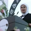 emine erdogan gabon cumhurbaskaninin esi nguema ile gorustu TvfNiNxZ.webp