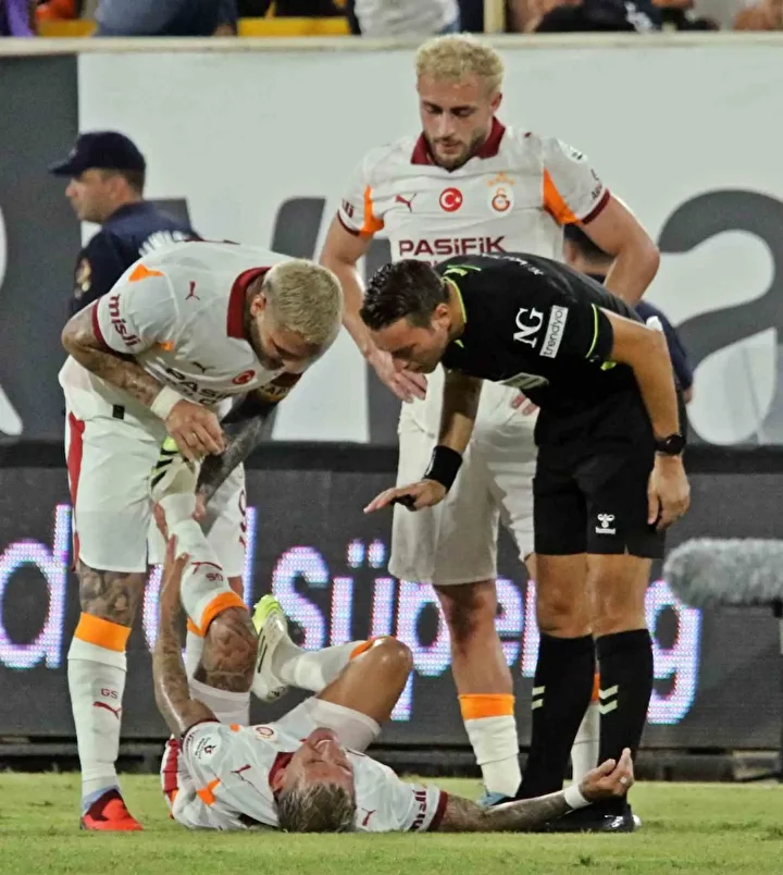 erman toroglundan galatasarayli yildizi kizdiracak kelamlar bu turlu dokun 6 takla atar 2 78NLQ8Zi
