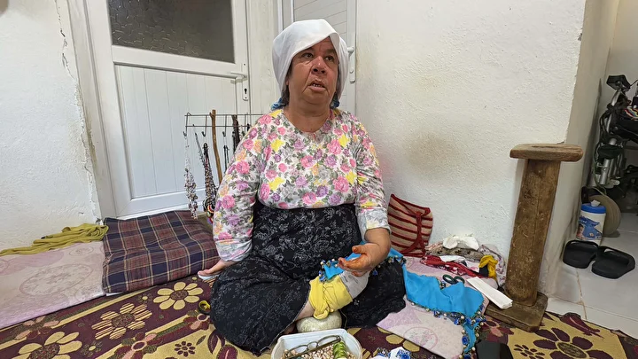 esini 30 yil evvel kaybetti 88 yasindaki behiye burnak 59 yasindaki engelli kizina gozu LhWmcJka
