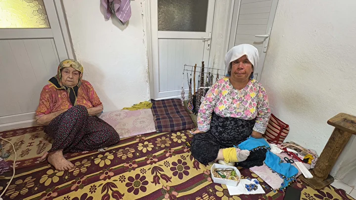 esini 30 yil evvel kaybetti 88 yasindaki behiye burnak 59 yasindaki engelli kizina gozu kpY1ubnr
