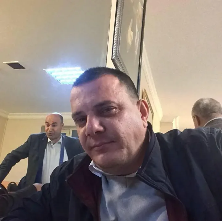 eyupsultanda hafriyat kamyonu taksinin uzerine devrildi taksici hayatini kaybetti 6 HHebuVUV