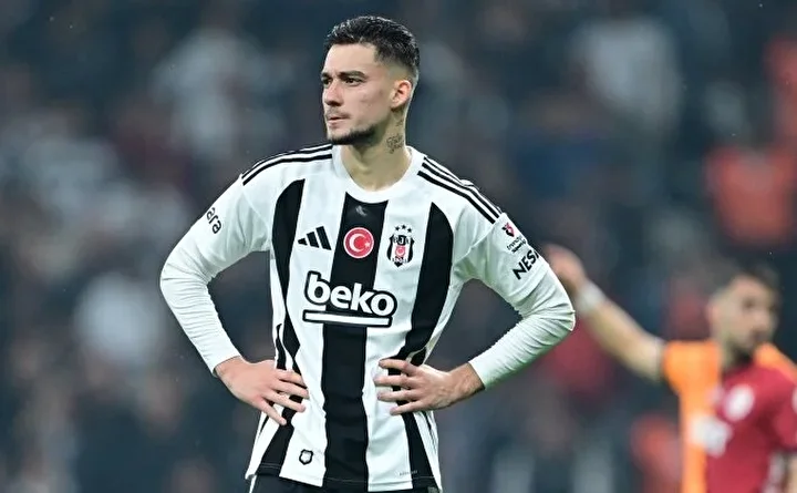 Fatih Tekke transfer için isim verdi: Çok beğendiğim bir oyuncu 3 fatih tekke transfer icin isim verdi cok begendigim bir oyuncu 2 ZrRQWm3r
