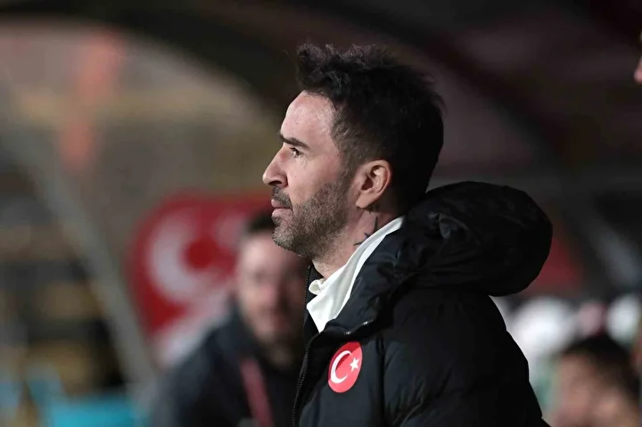 fenerbahce idaresinden surpriz hamle tedescoya bir yardimci daha 1 u69itfJO