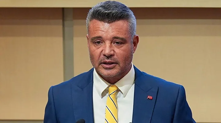 Fenerbahçe Kulübü Lider Adayı Sadettin Saran'ın yönetim kurulu listesi belirli oldu: Hakan Bilal Kutlualp listede yer aldı mı? 2 fenerbahce kulubu lider adayi sadettin saranin yonetim kurulu listesi belirli oldu hakan bilal kutlualp