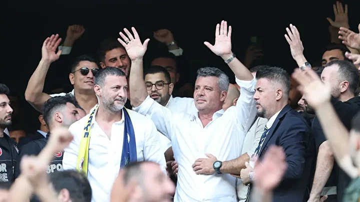 Fenerbahçe Kulübü Lideri Sadettin Saran'dan sert kelamlar: 'Omurgasız insanlar' 2 fenerbahce kulubu lideri sadettin sarandan sert kelamlar omurgasiz insanlar 1 WdFw9ytN