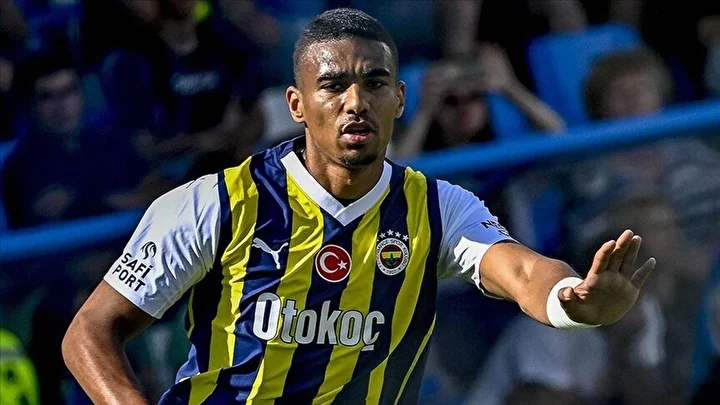 fenerbahce yildiz futbolcunun kontratini feshetti 1 cPaH5ejU