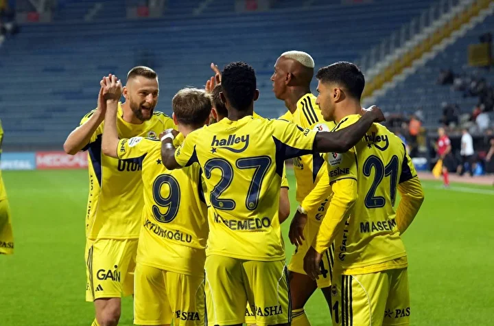 Fenerbahçe'de 3 eksik 1 fenerbahcede 3 eksik 0