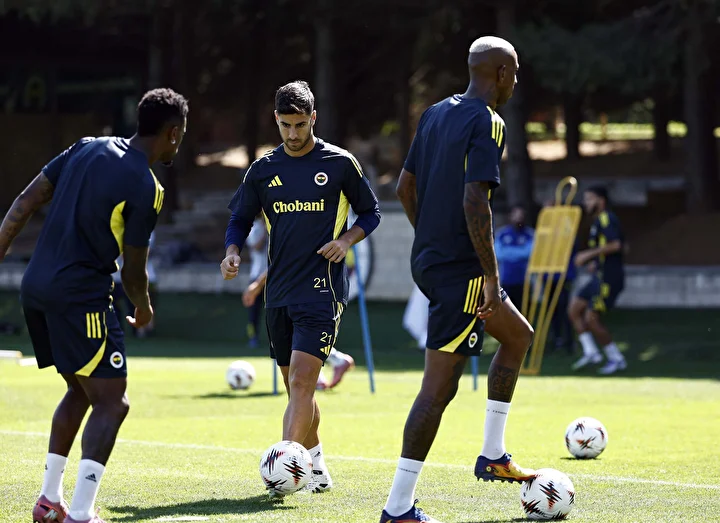 Fenerbahçe'de 3 eksik 2 fenerbahcede 3 eksik 1 tJkXysts
