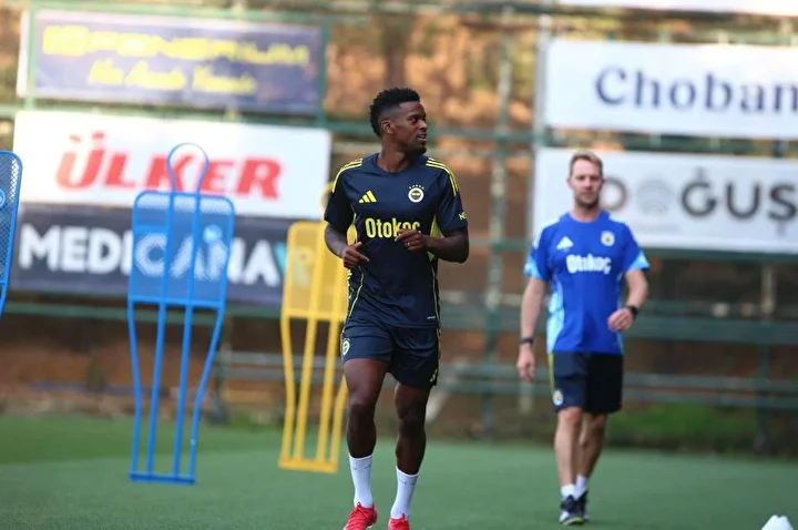 Fenerbahçe'de 5 isim Trabzonspor derbisinde yok 6 fenerbahcede 5 isim trabzonspor derbisinde yok 5 ssJ2iFAB