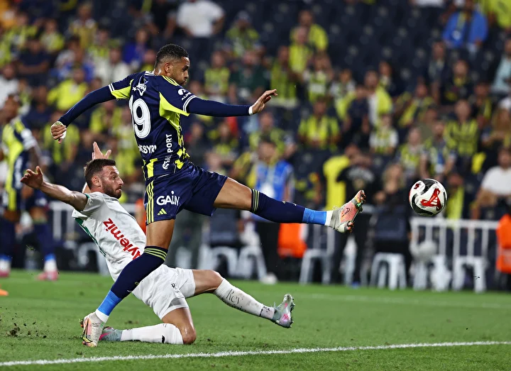 fenerbahcede en nesyrinin golu oncesinde faul var mi 2 qvMsUjqr