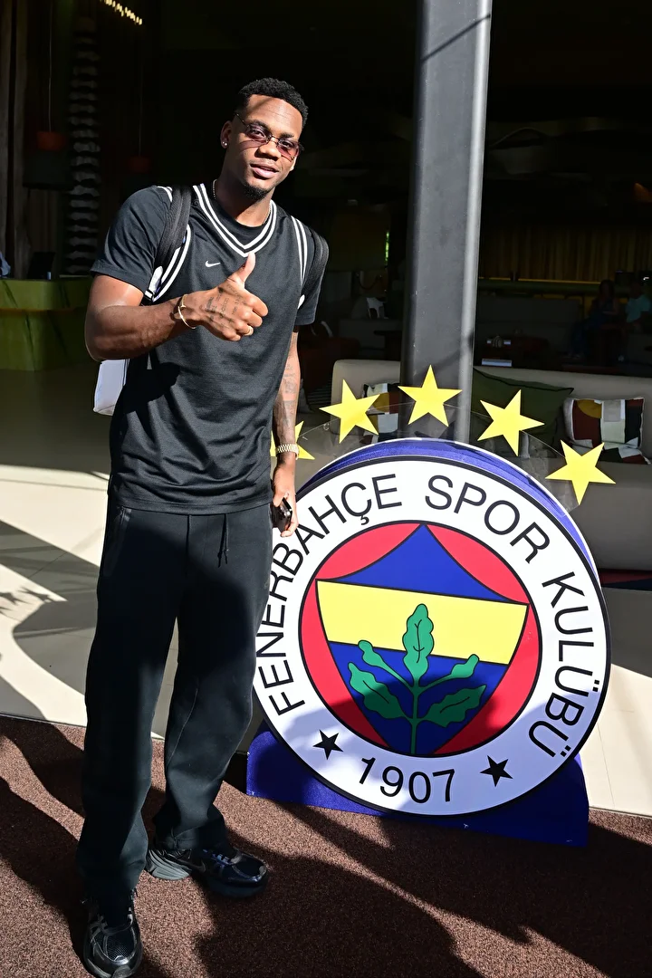Fenerbahçe'de Jhon Duran'ın sakatlığının perde gerisi ortaya çıktı: İşte tüm gerçekler 1 fenerbahcede jhon duranin sakatliginin perde gerisi ortaya cikti iste tum gercekler 0 8tFSuDF4