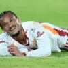 fenerbahceli eski oyuncudan leroy saneye sok kelamlar gereksiz bir hamle z6CLOT8h.webp