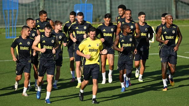 Fenerbahçeli yıldız Bayern Münih’in kapısından dönmüş! Sebebi ortaya çıktı fenerbahceli yildiz bayern munihin kapisindan donmus sebebi ortaya cikti Je4a2MTn.webp