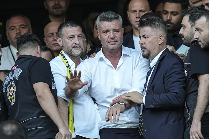 fenerbahceli yildiz icin buyuk arguman formayi giymek istemiyor 1 cXz3ODZ2