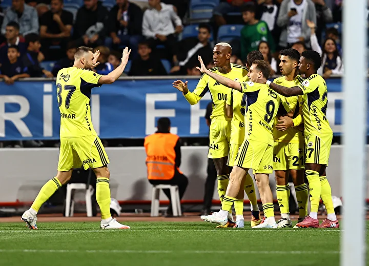 Fenerbahçeli yıldızdan taraftarı şoke eden istatistik: Hepsinde sıfır çekti 1 fenerbahceli yildizdan taraftari soke eden istatistik hepsinde sifir cekti 0 SkI9fCDz