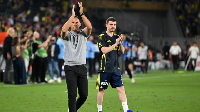 fenerbahcenin alanyaspor macinda dikkat ceken detay yedek kulubesinde yz7MxpcI.webp
