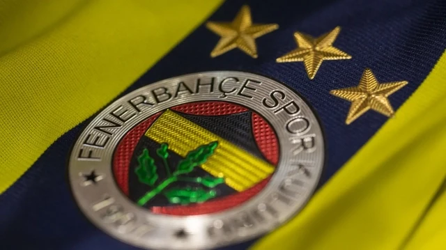 Fenerbahçe’nin yeni teknik yöneticisini canlı yayında açıkladı: ‘Bugün resmi açıklama gelecek’ fenerbahcenin yeni teknik yoneticisini canli yayinda acikladi bugun resmi aciklama gelecek FWhUzBY4.webp
