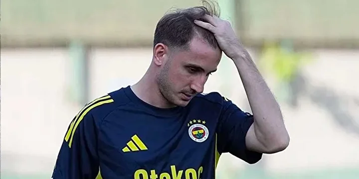 Fenerbahçe’nin yeni transferinden Trabzonspor’a gözdağı: Maça damga vurmak istiyor 4 fenerbahcenin yeni transferinden trabzonspora gozdagi maca damga vurmak istiyor 3 Jgzt5mtD
