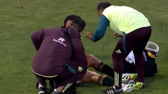 Fenerbahçe’ye sakatlık şoku: Yeni transfer maça devam edemedi fenerbahceye sakatlik soku yeni transfer maca devam edemedi 8YHtWxbZ.webp