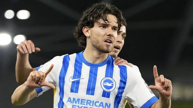 Ferdi Kadıoğlu Brighton-Tottenham maçına damga vurdu ferdi kadioglu brighton tottenham macina damga vurdu MNVb1fci.webp