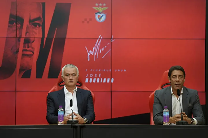 fesih unsuru baslari karistirdi iste mourinhonun mukavelesindeki o detay 2 5i2SCq97