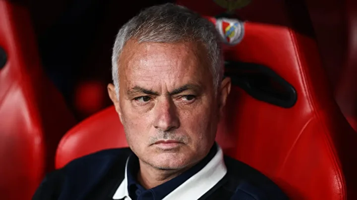fesih unsuru baslari karistirdi iste mourinhonun mukavelesindeki o detay 3