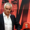 fesih unsuru baslari karistirdi iste mourinhonun mukavelesindeki o detay pNKgYD88.webp